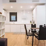 Apartamento Estelar Con Piscina Y Garaje Nervion